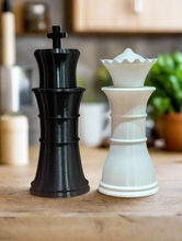 King & Queen Chess Salt & Pepper Mill Set